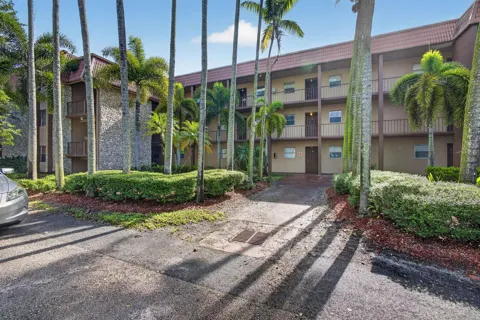 120 Sparrow Drive #304