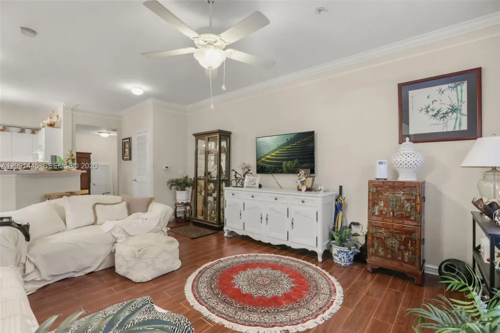 211 Longview Ave #101 Kissimmee, FL 34747
