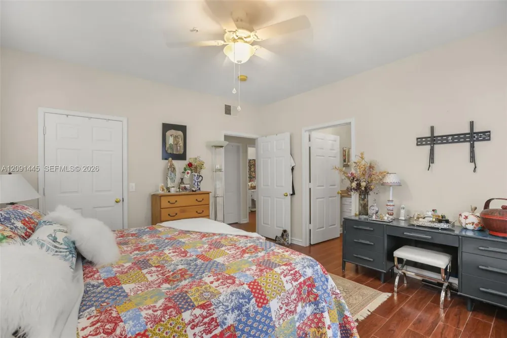 211 Longview Ave #101 Kissimmee, FL 34747