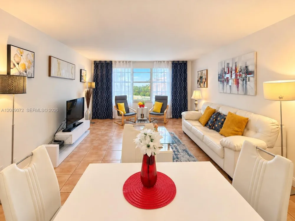 5161 Collins Ave #310 Miami Beach, FL 33140