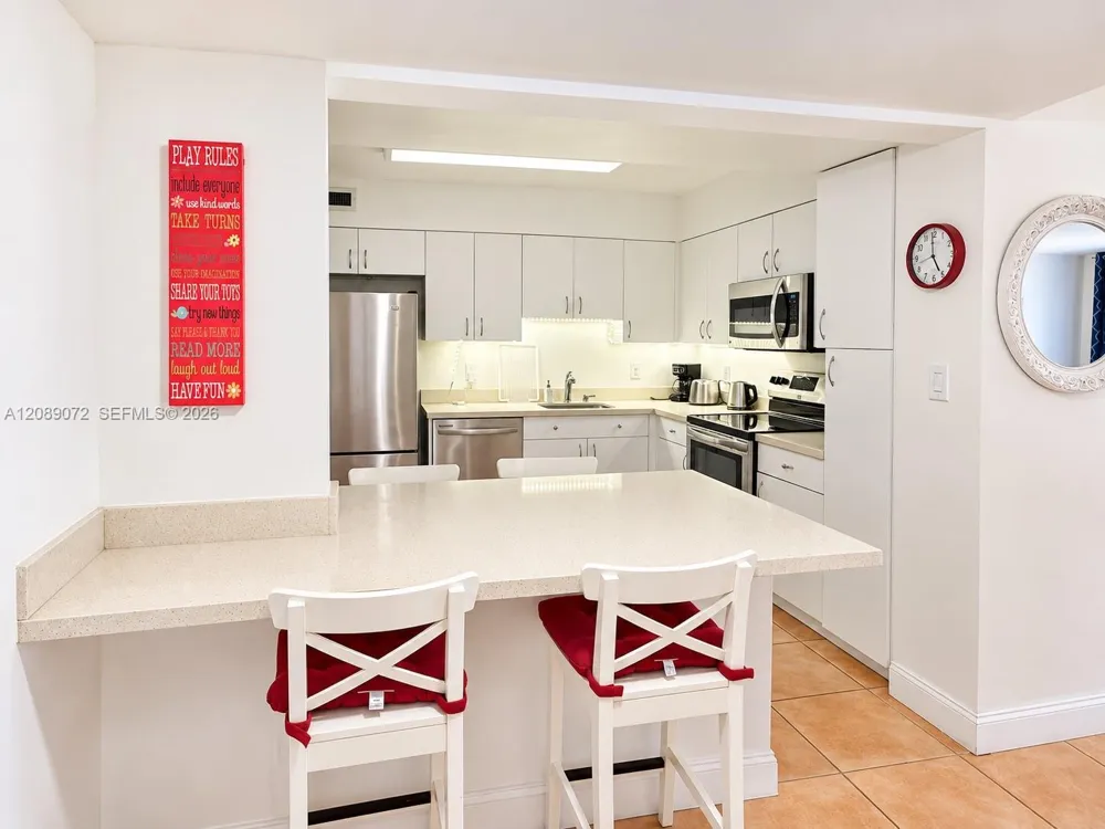 5161 Collins Ave #310 Miami Beach, FL 33140