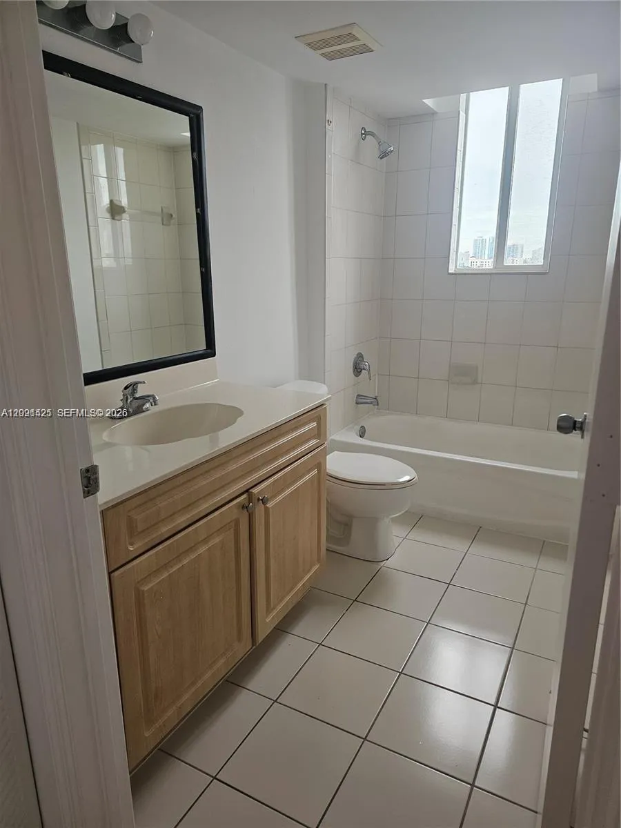 102 SW 6th Ave #604 Miami, FL 33130