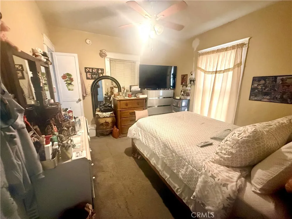 1138 S Ardmore Los Angeles, CA 90006