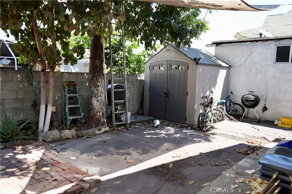 1138 S Ardmore Los Angeles, CA 90006