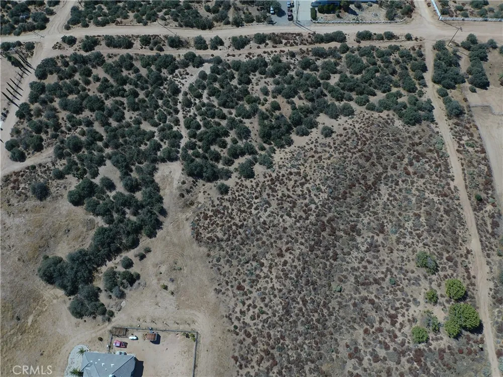 Medlow Oak Hills, CA 92344