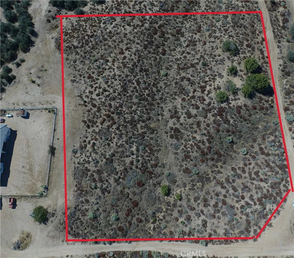 Medlow Oak Hills, CA 92344