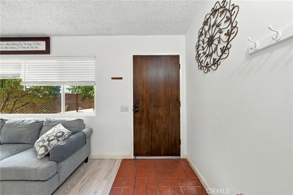 6633 Victoria Lucerne, CA 95458