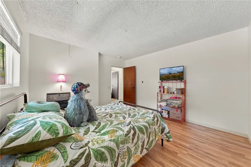 6633 Victoria Lucerne, CA 95458
