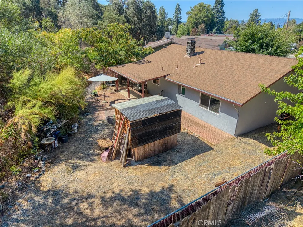 6633 Victoria Lucerne, CA 95458