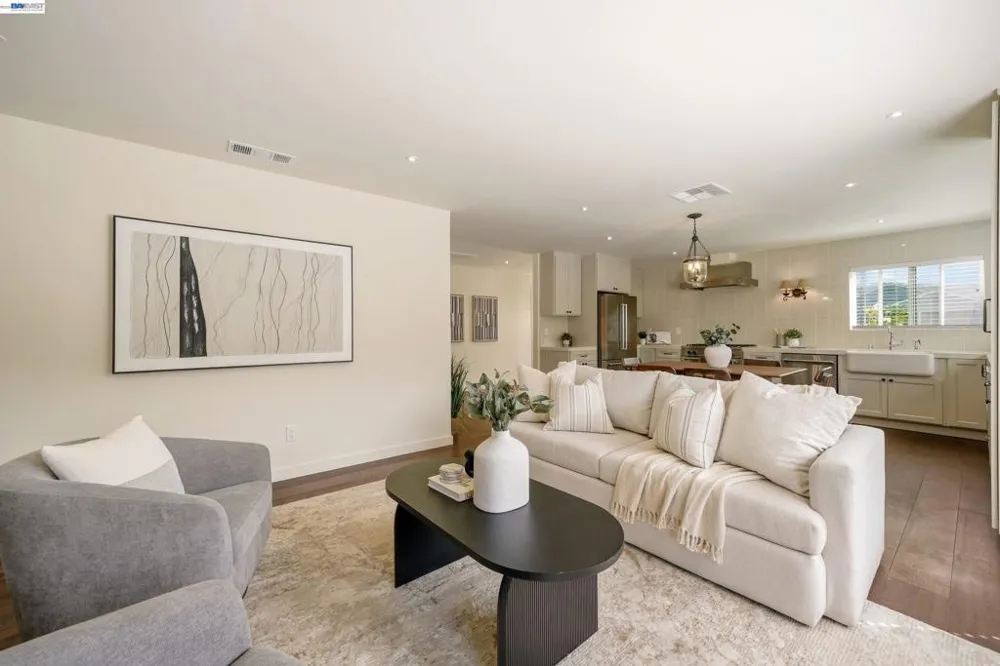31967 Albany St Hayward, CA 94544