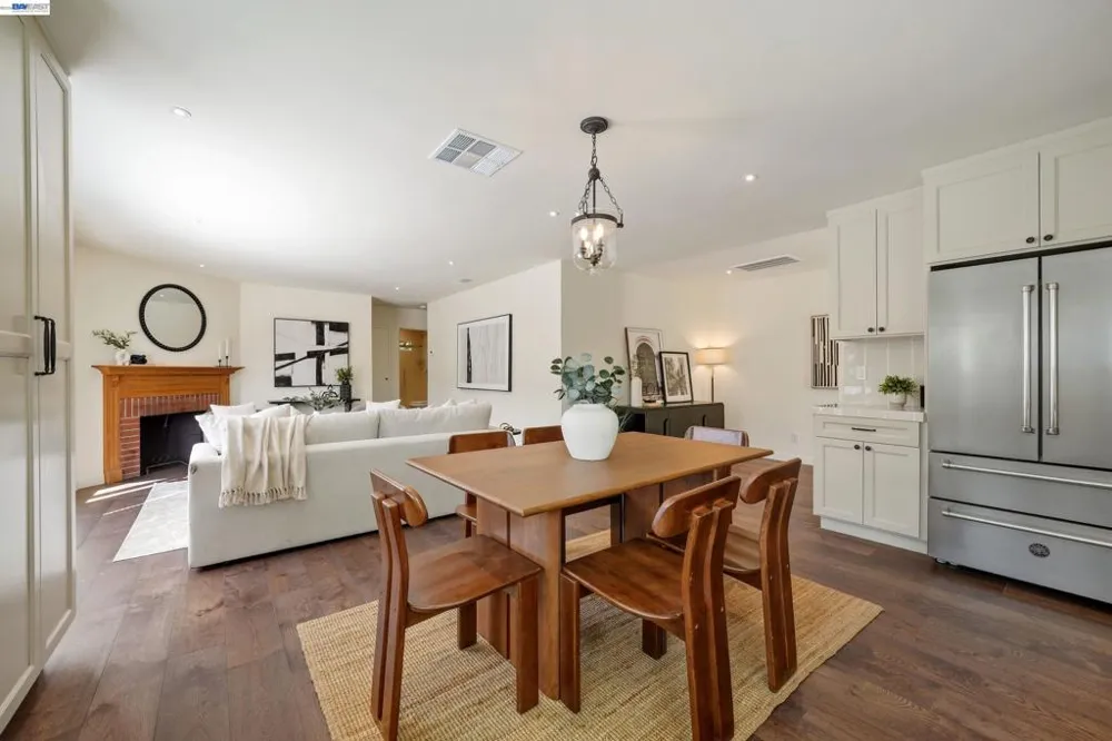 31967 Albany St Hayward, CA 94544
