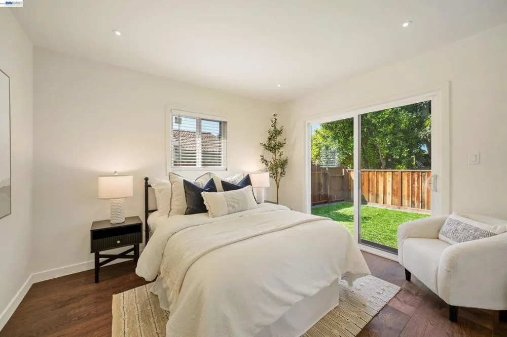 31967 Albany St Hayward, CA 94544