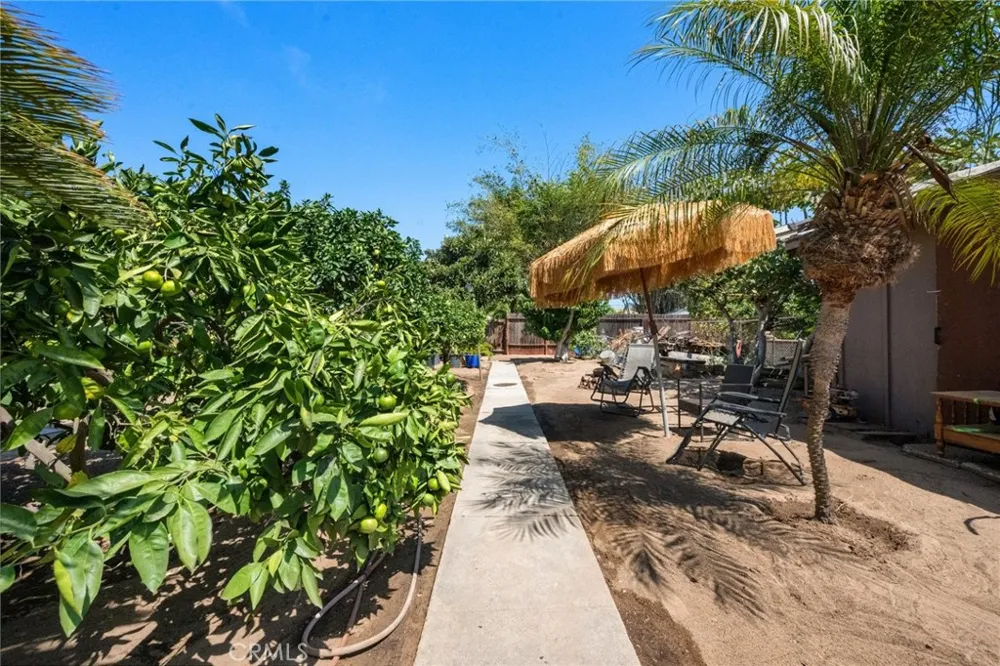 162 Cecil Costa Mesa, CA 92627