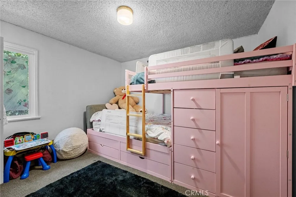162 Cecil Costa Mesa, CA 92627