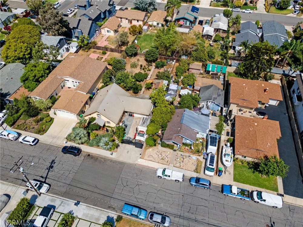 162 Cecil Costa Mesa, CA 92627