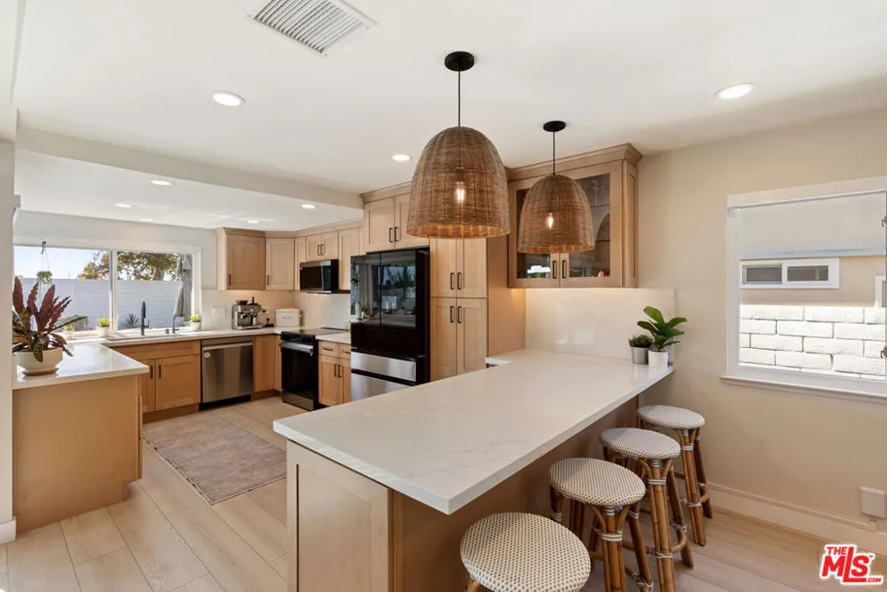 25401 Champlain Road Laguna Hills, CA 92653