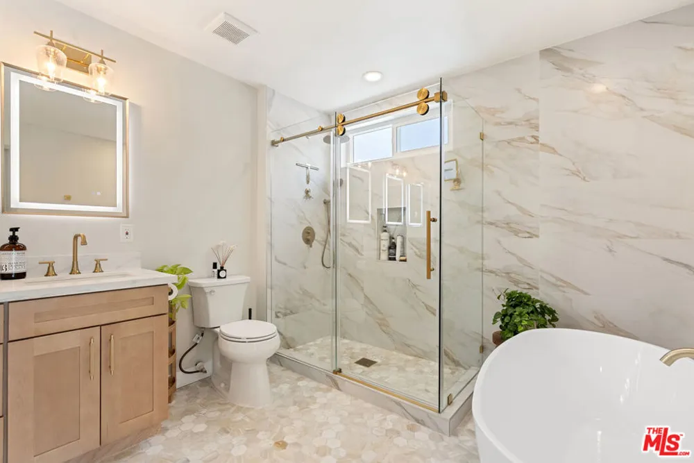 25401 Champlain Road Laguna Hills, CA 92653