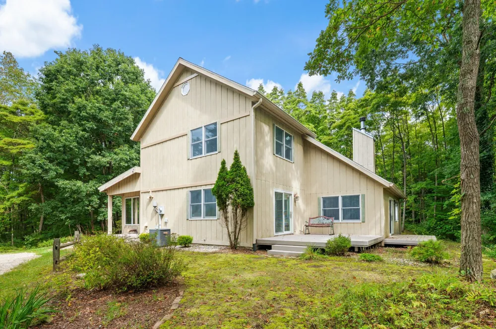 5471 Little Paw Paw Lake Road Coloma, MI 49038