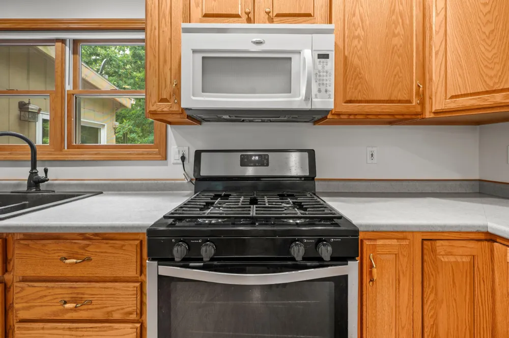 5471 Little Paw Paw Lake Road Coloma, MI 49038