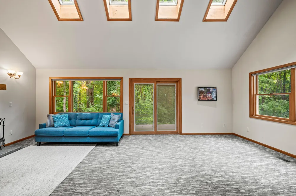 5471 Little Paw Paw Lake Road Coloma, MI 49038