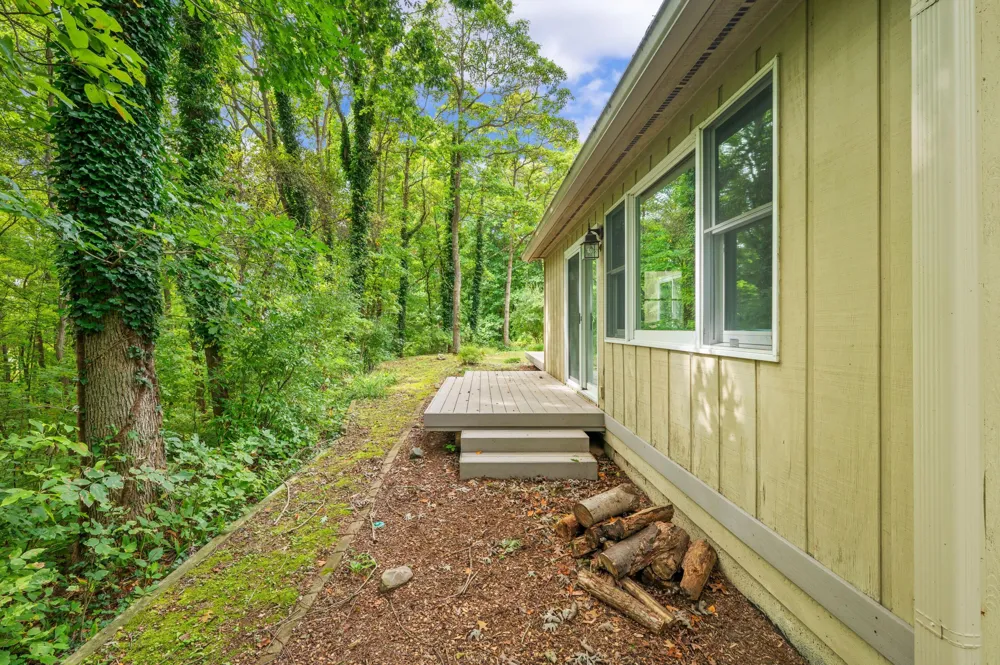5471 Little Paw Paw Lake Road Coloma, MI 49038