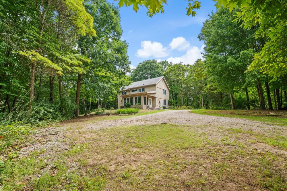 5471 Little Paw Paw Lake Road Coloma, MI 49038