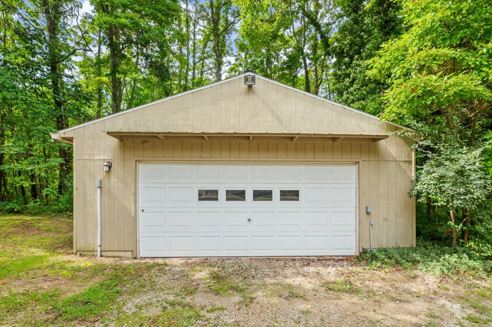 5471 Little Paw Paw Lake Road Coloma, MI 49038