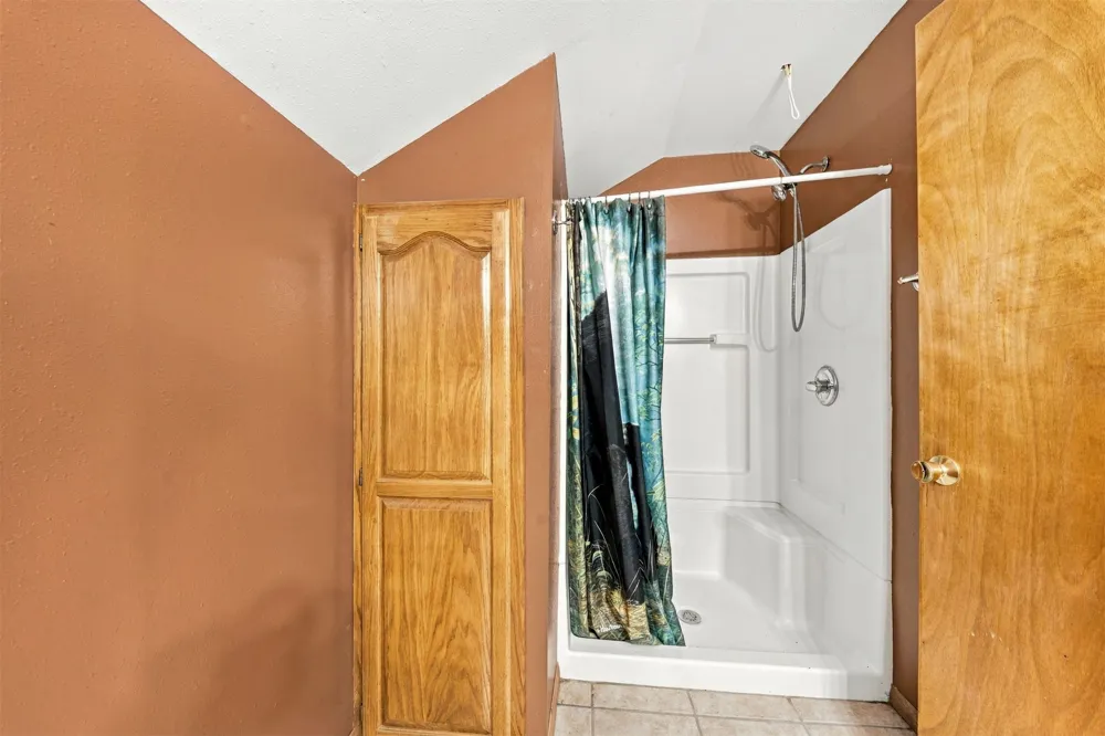 768 E Main Street Adair, OK 74330