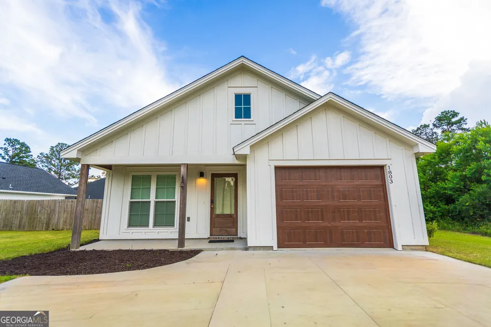 1803 Northside DR Valdosta, GA 31602