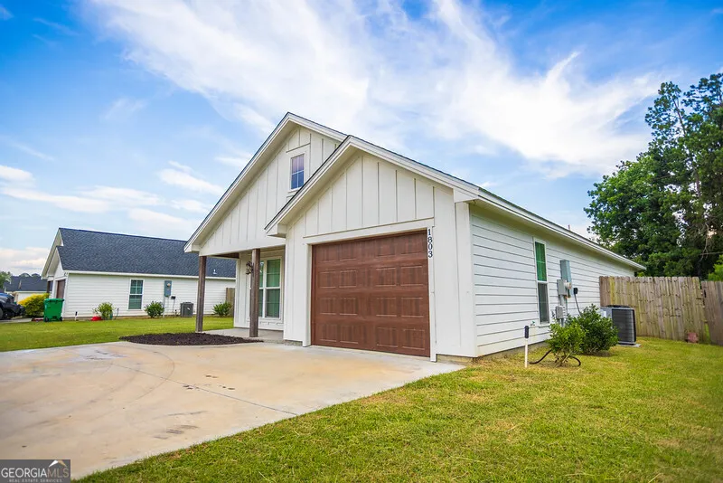1803 Northside DR Valdosta, GA 31602