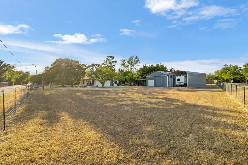 360 Rockett Lane Pecan Hill, TX 75154