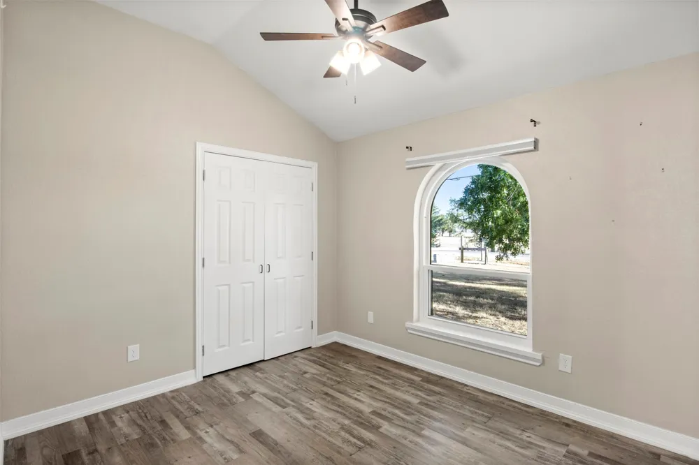 360 Rockett Lane Pecan Hill, TX 75154