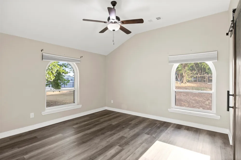 360 Rockett Lane Pecan Hill, TX 75154