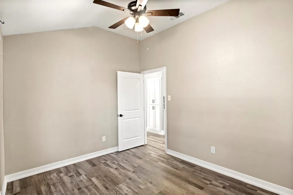360 Rockett Lane Pecan Hill, TX 75154