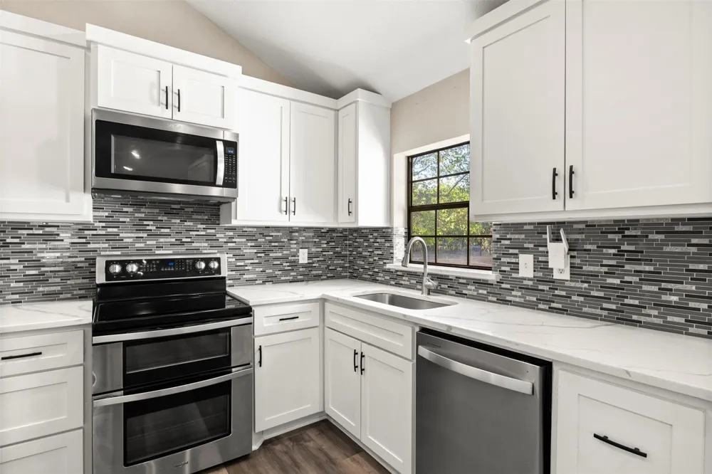 360 Rockett Lane Pecan Hill, TX 75154