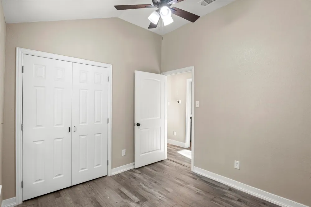 360 Rockett Lane Pecan Hill, TX 75154