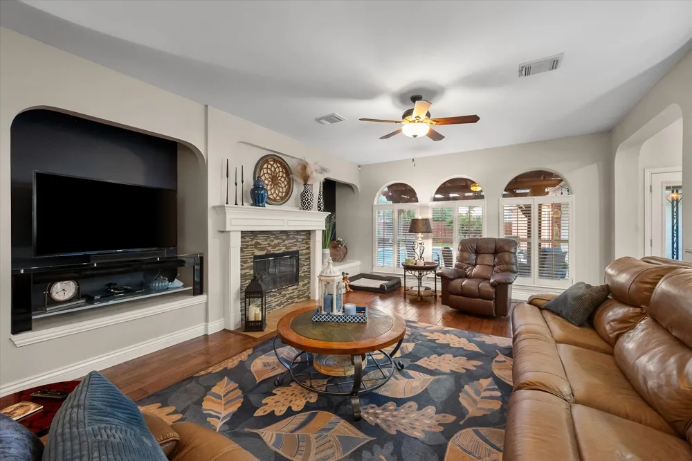 245 Bear Hollow Keller, TX 76248