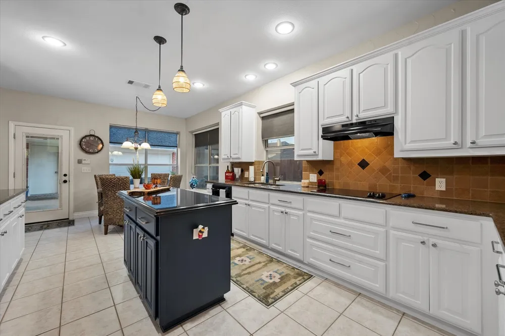 245 Bear Hollow Keller, TX 76248
