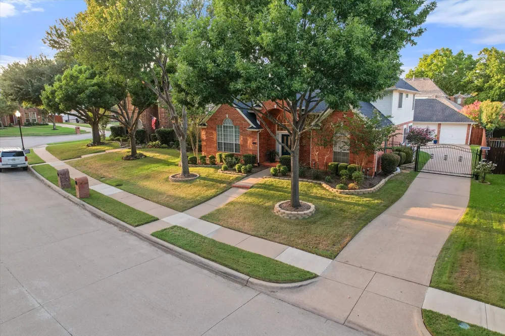 245 Bear Hollow Keller, TX 76248