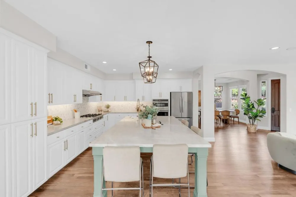 1725 Espana Way Morgan Hill, CA 95037
