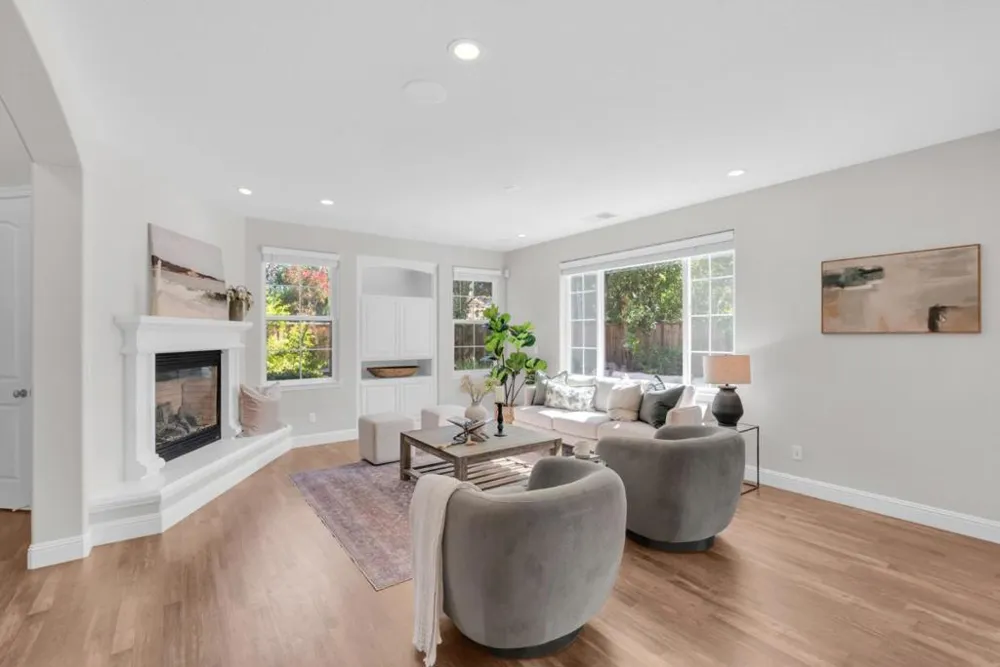 1725 Espana Way Morgan Hill, CA 95037