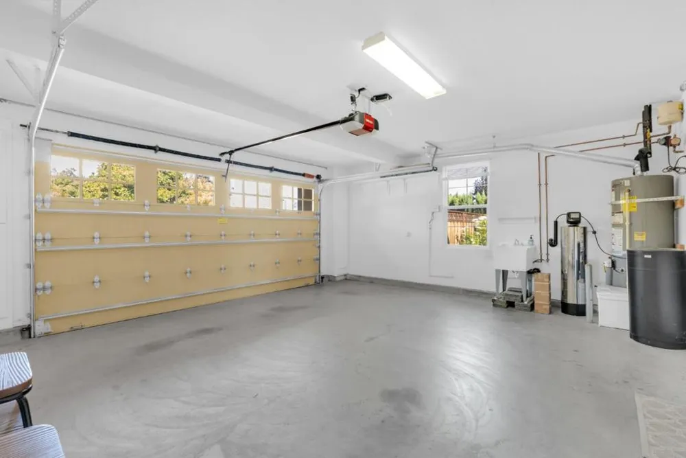 1725 Espana Way Morgan Hill, CA 95037