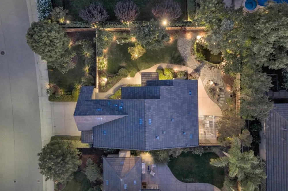 1725 Espana Way Morgan Hill, CA 95037