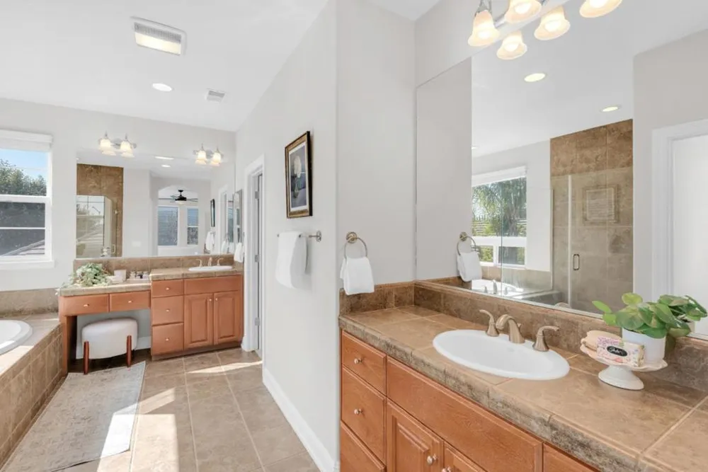 1725 Espana Way Morgan Hill, CA 95037