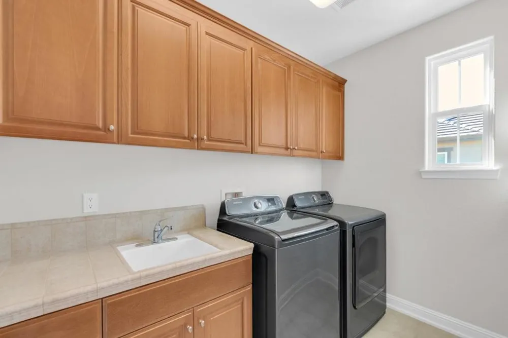 1725 Espana Way Morgan Hill, CA 95037