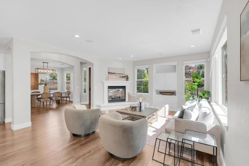 1725 Espana Way Morgan Hill, CA 95037