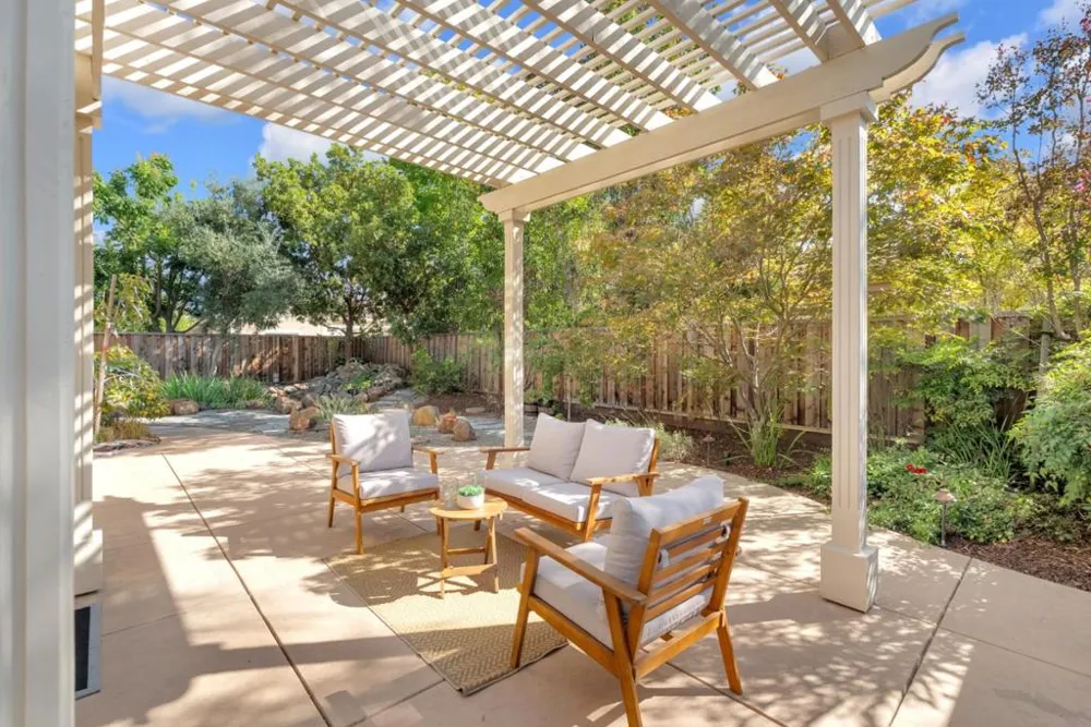 1725 Espana Way Morgan Hill, CA 95037