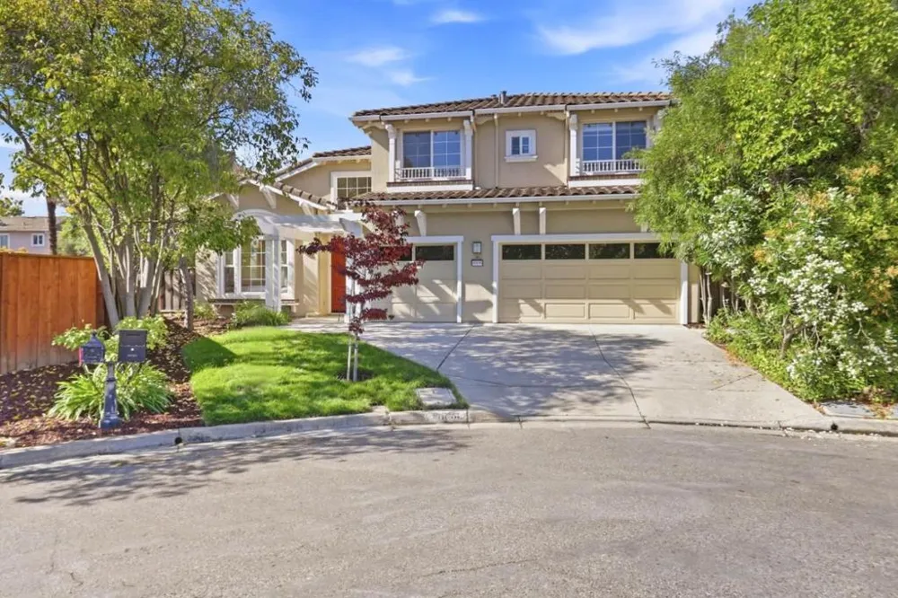 18896 Woodleigh Court Saratoga, CA 95070