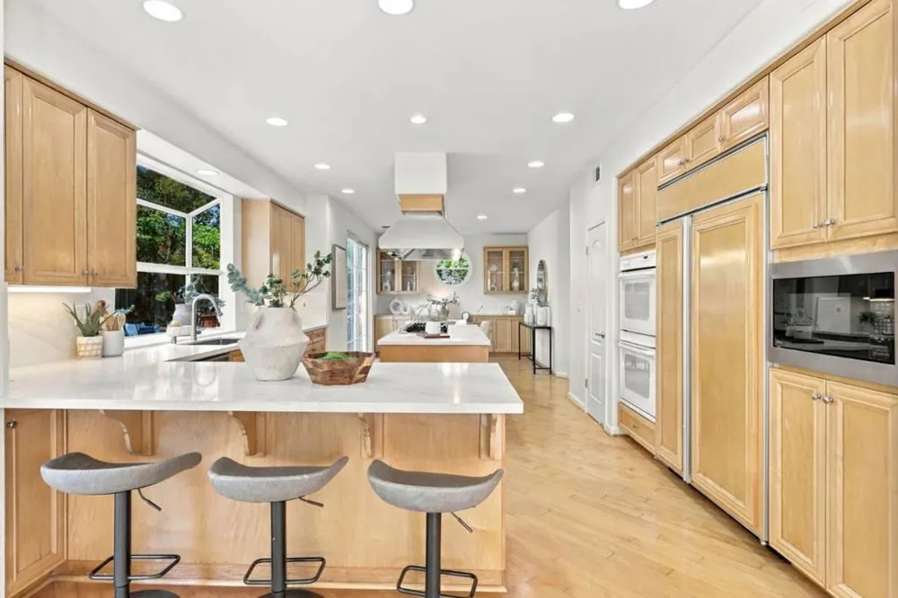 18896 Woodleigh Court Saratoga, CA 95070