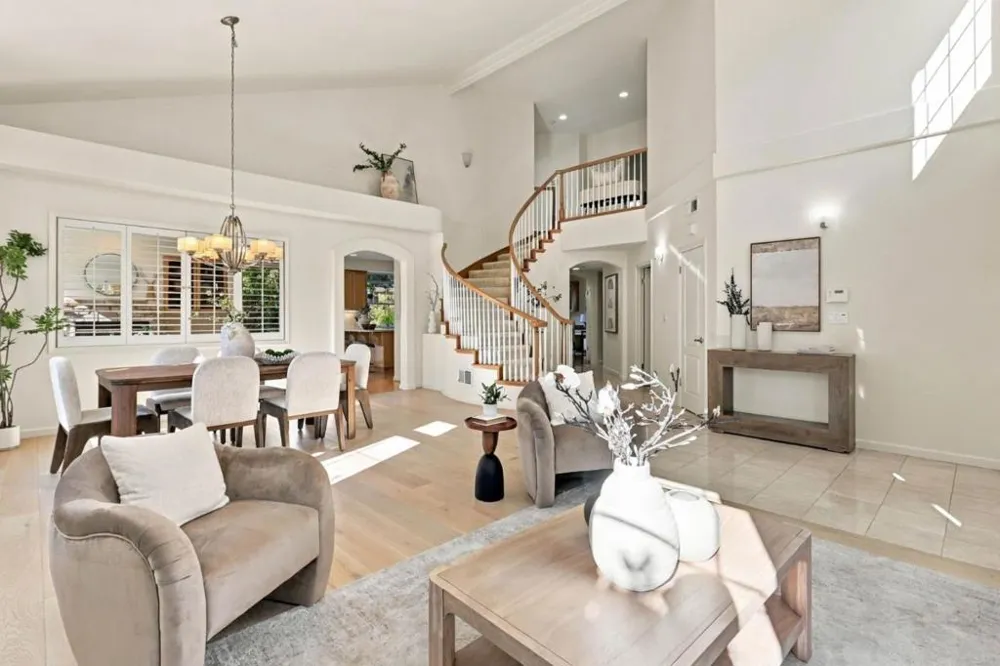 18896 Woodleigh Court Saratoga, CA 95070